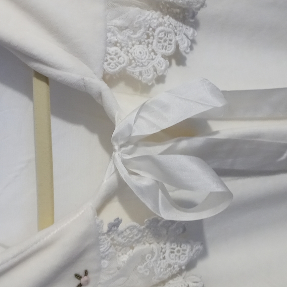 Hopeless Romantic blouse size large - Picture 4 of 11